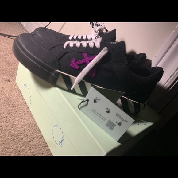 Off white designer converses. - Picture 4 of 4